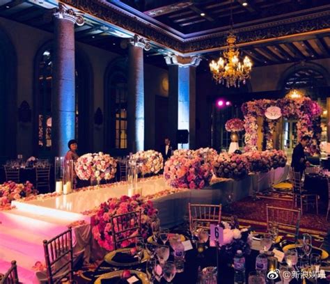 Tròn năm tủi hờn vì scandal ảnh sex Chung Hân Đồng khóc như mưa trong hôn lễ đẹp như cổ tích