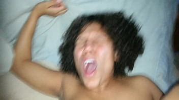 Enfoncer une jeune MILF ébène XVIDEOS