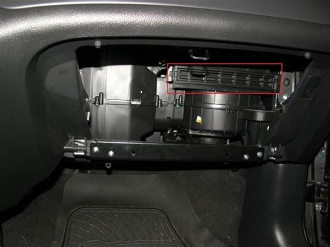 Как поменять на Шевроле Авео салонный фильтр: фото и видео