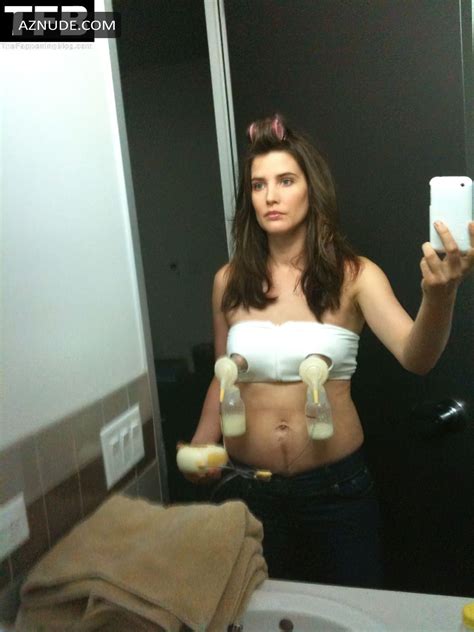 Cobie Smulders Sexy Poses Naked Showing Off Her Tits In A Selfie On