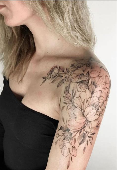 40 Delicate Tattoo Ideas For Women To Try Right Now Flower Tattoo