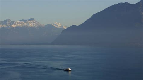 La Température De Leau Du Lac Léman Augmente à Un Rythme Sans Précédent