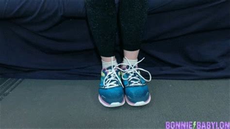 Bonnies Smut On The Go Shaving My Pussy Android