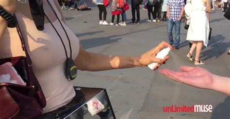 Naked Milo Moiré in Mirror Box