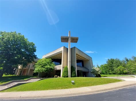 Services at Assumption Cemetery and Queen of Heaven Mausoleum 8