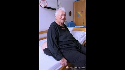 Omageil Amateur Nude Mature Pictures Slideshow Gilf Porn By Oma Pass Xhamster