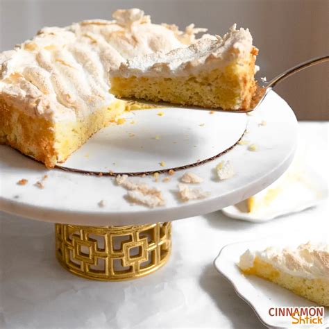 Lemon Meringue Cake Best Lemon Cake Topped With Lemon Meringue