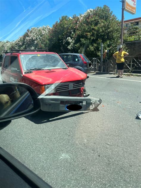 Incidente Stradale A Caulonia Marina Coinvolte Due Automobili Ciavula