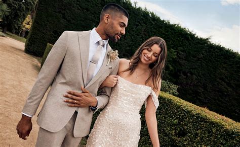 Men Wearing Wedding Dresses