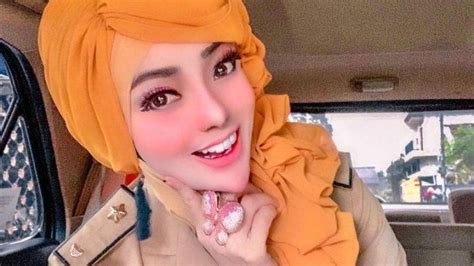 Sosok Yuni Jasmine PNS Lampung Yang Viral Karena Cantik Bak Boneka