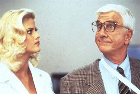 Naked Gun Trilogy Paródia em Evidência