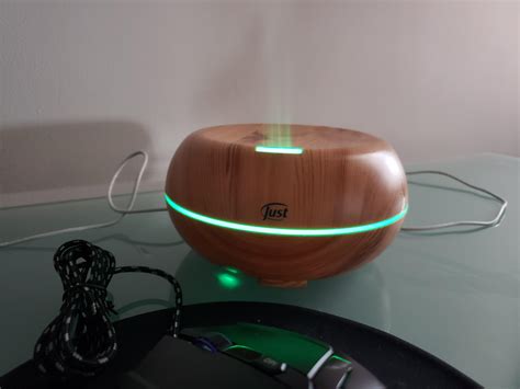 Alright, y'all have cool rigs with a lot of rgb, but do you have the gaming humidifier with rgb ...