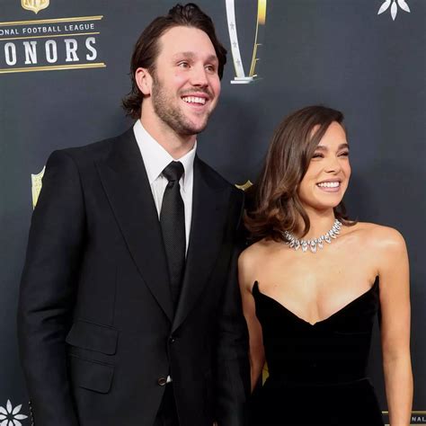 Hailee Steinfeld discusses her “anti burnout” plan after wedding rumors