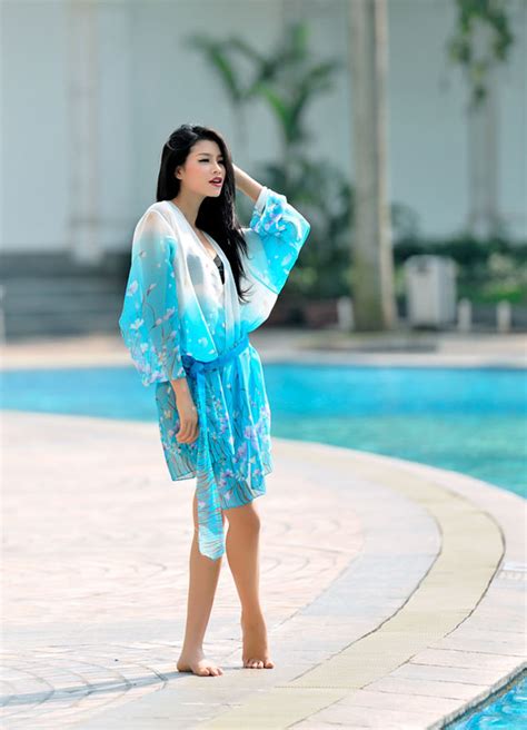 Nh Bikini C A Ph M H Ng N M Tr C B Ng Xu T Hi N V P Tan M I Tin N C