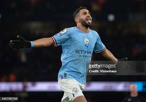 3,479 Mahrez Celebrates Stock Photos, High-Res Pictures, and Images ...