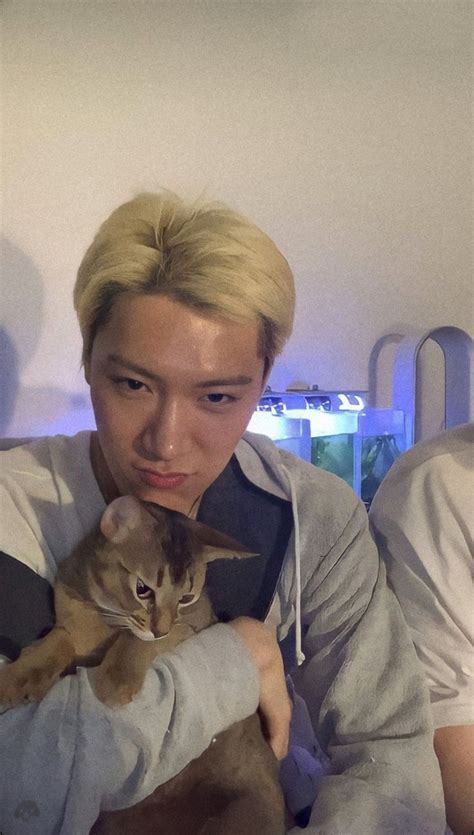 ten  leon nct ten animals