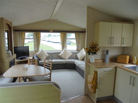 Coral Beach : The Richmond:- 6 Berth, Blow heated - McNevin Family Caravans