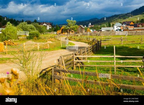 Sadova, traditional romanian village Stock Photo - Alamy