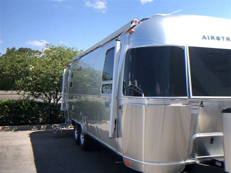 2024 Airstream Globetrotter 27FB QUEEN RV For Sale In Dover FL 33527