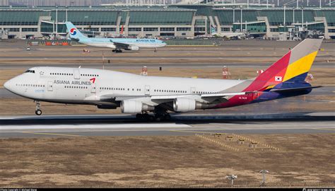 HL7428 Asiana Airlines Boeing 747 48E Photo By Michael Wang ID