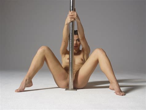 Amateur Girl Myanudepoledancing 2015 10 25 062xxxxxl