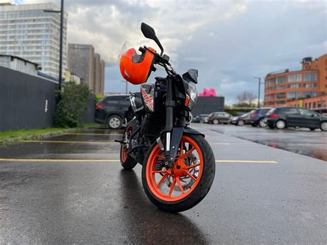 Купить б у KTM 200 Duke инжектор 6 передач в Москве чёрный naked bike 2018 года на Авто ру ID