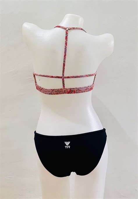 Avocado Bikini Top Women S Fashion Swimwear Bikinis Swimsuits On Carousell