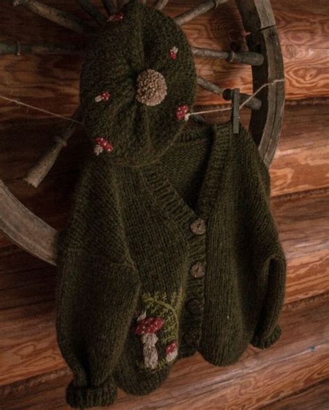 Детский вязаный кардиган с мухоморами Goblincore aesthetic Берет с ...