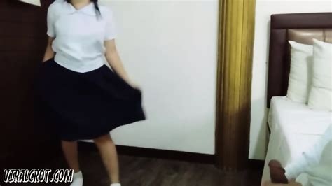 Indonesian School Girl Fuck While Vacation
