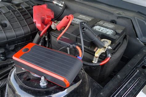 Как завести машину, если сел аккумулятор