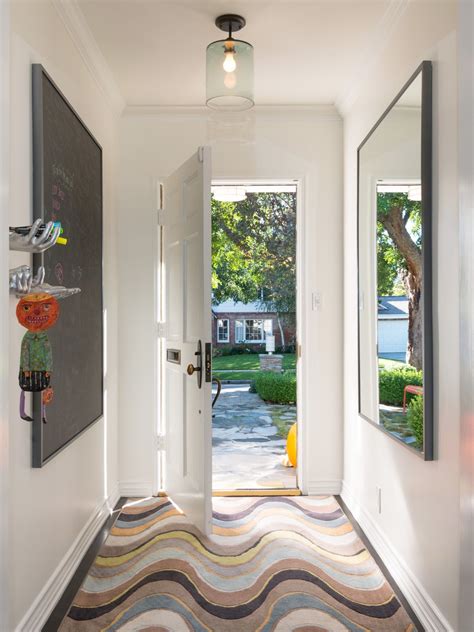 Small Entryway Interior Design at Imelda Metzger blog