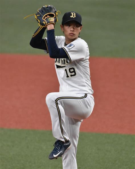 オリックス・バファローズ 19 山岡 泰輔（やまおか たいすけ）の使用ギア 2023