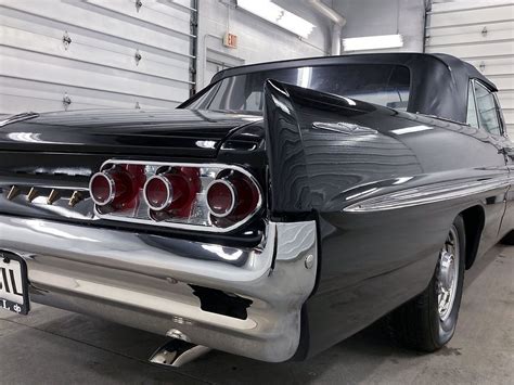 1961 Pontiac Bonneville Basil Classics