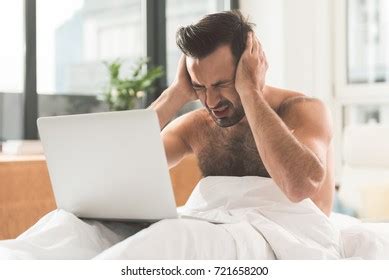 38 Naked Man Using Laptop Computer On The Bed Royalty Free Images Stock Photos Pictures