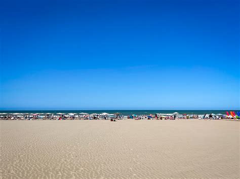 10 Best Beaches in Valencia + How to Get There - The Spain Travel Guru