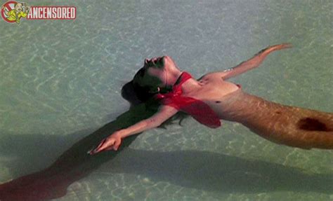 Vampyros Lesbos Nude Pics Pagina