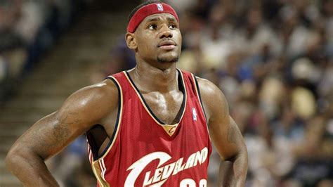 18 Year Old Lebron James Caused 5 Hour Roadblock With 15k Fans