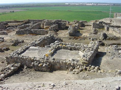 ENCLAVE ARQUEOLÓGICO DEL CASTILLO DE DOÑA BLANCA Ruta del Vino y