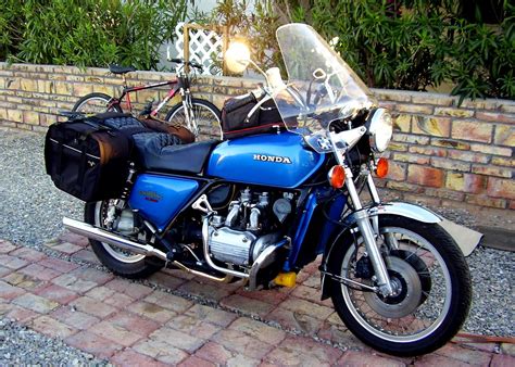 Jupiters Travels W BMW Not So Naked Goldwing