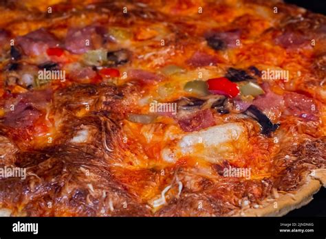 Burnt Pizza Hi Res Stock Photography And Images Alamy