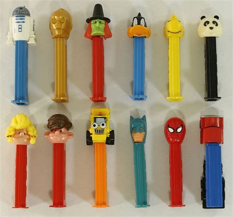 Lot Of 12 Vintage Pez Candy Dispensers Pristine Auction