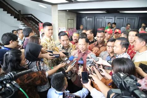 Bukan Khaki Khusus Pakaian Dinas ATASAN Dan BAWAHAN PPPK Pemda