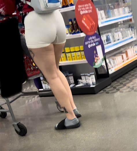 Latina Milf White Shorts Short Shorts Volleyball Forum