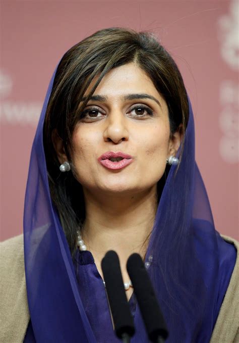 Hot And Sexy Politician Photos Hina Rabbani Khar Hd Photos Wallpapers