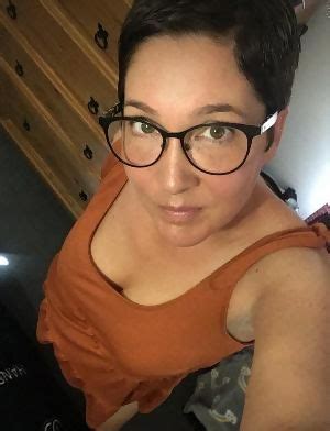 A MILF In Her Glasses X Reddit NSFW