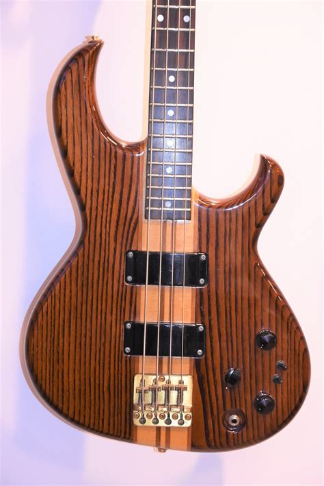 Basses Aria Pro Ii Sb 900 1981 Occasion 900