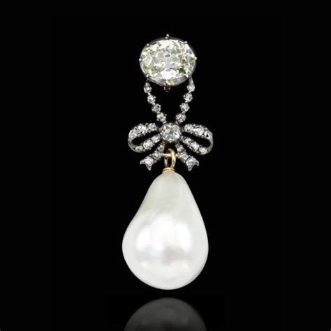 Brooches To Tiaras Most Expensive Jewellery Pieces Sold At Auction