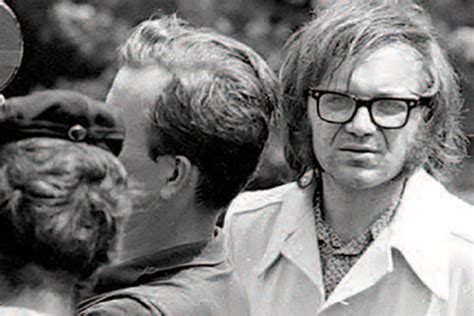 Mlad I Zdrav Kao Ru A Je Bio Pank Pre Sex Pistolsa Autor Filma O