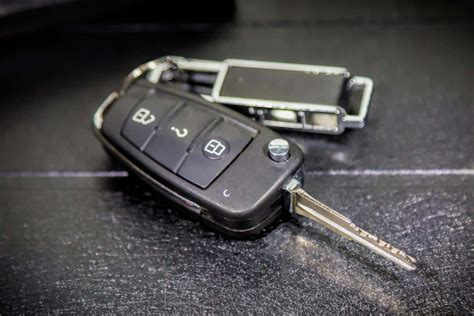 How To Replace Battery In A Hyundai Key Fob