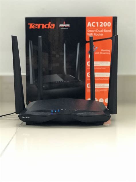 Tenda ac6, Computers & Tech, Parts & Accessories, Networking on Carousell